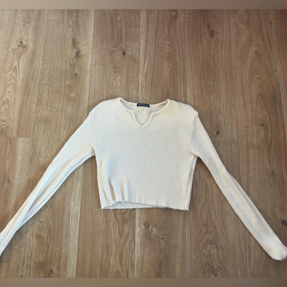 Brandy Melville Paige Sweater